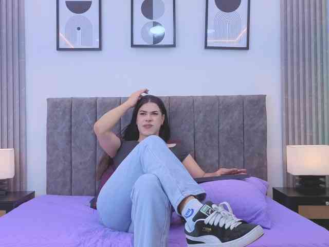 Luciana-Ortiz Sex Cam Show