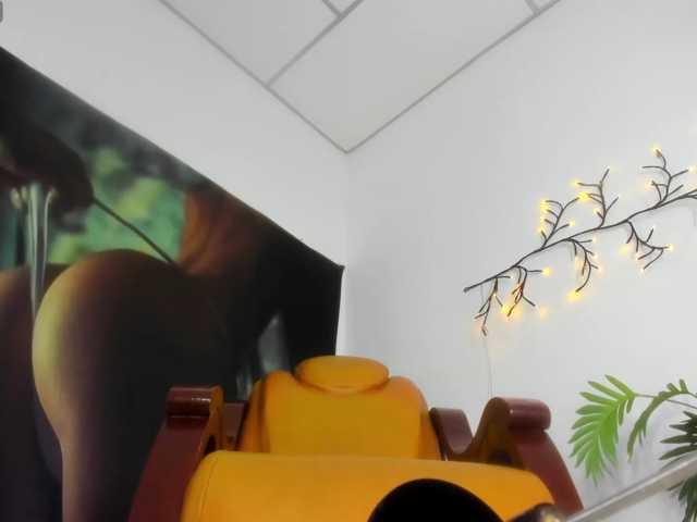 marie-naugthy live cam on BongaCams