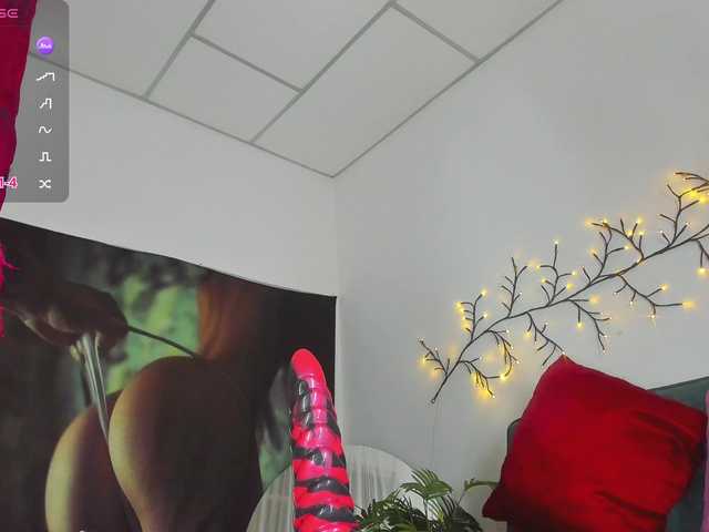 marie-naugthy's BongaCams show and profile