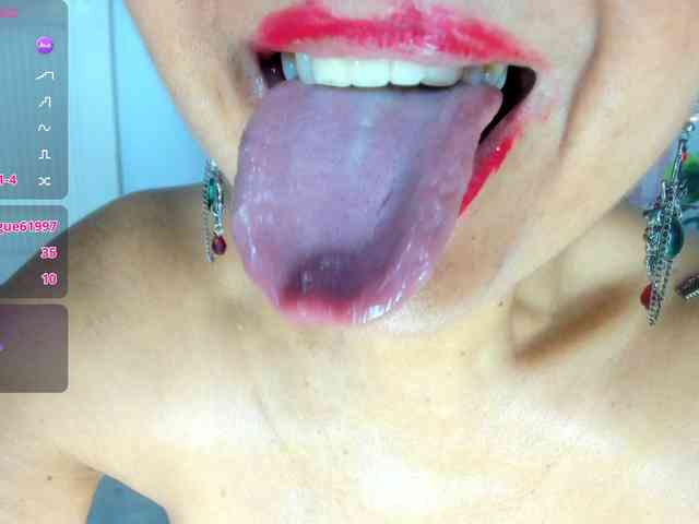 marie-naugthy webcam