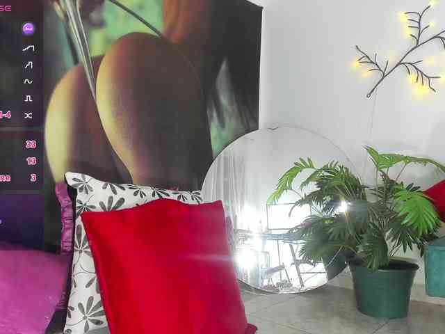 marie-naugthy webcam