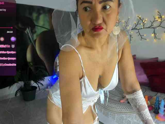 marie-naugthy webcam