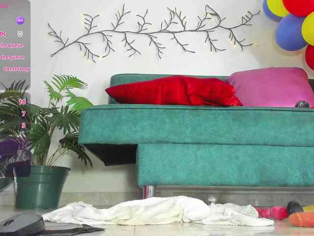 marie-naugthy webcam