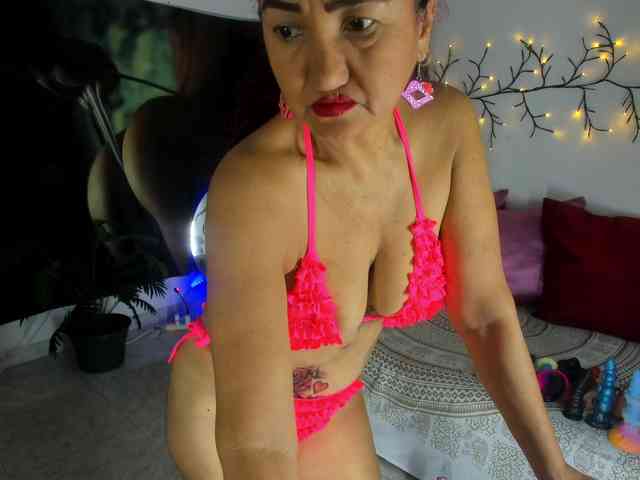 marie-naugthy webcam
