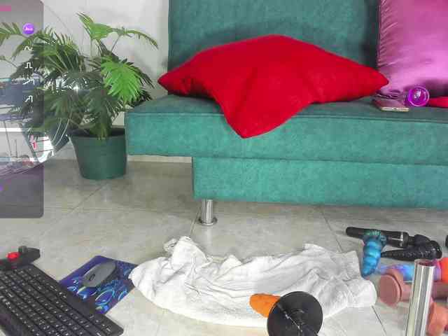 marie-naugthy webcam