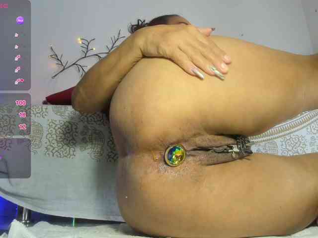 marie-naugthy webcam