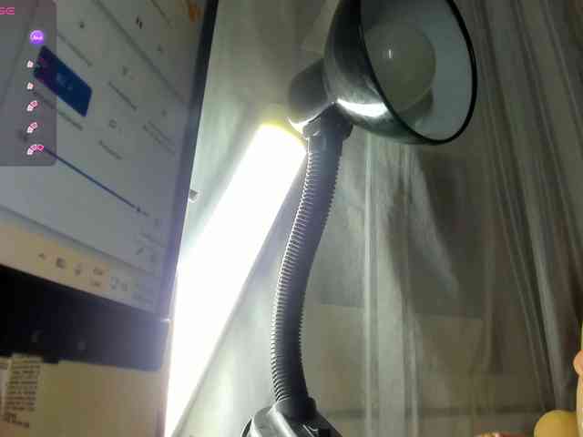 marie-naugthy webcam