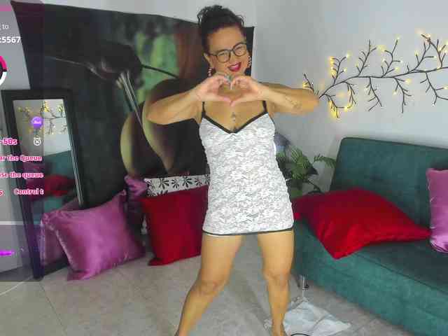 marie-naugthy webcam