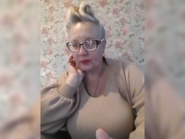 CerdAyaz live cam on BongaCams
