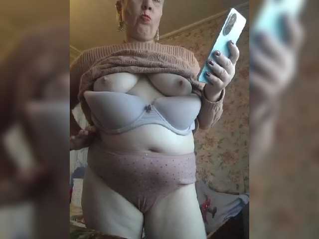 CerdAyaz live cam on BongaCams
