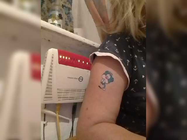 CerdAyaz live cam on BongaCams