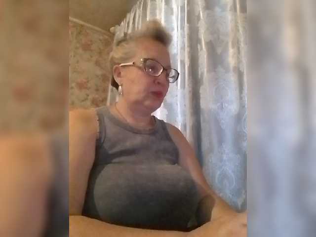 CerdAyaz live cam on BongaCams