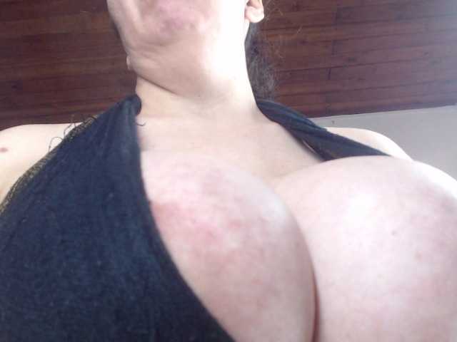 sandyxnaughty's BongaCams show and profile