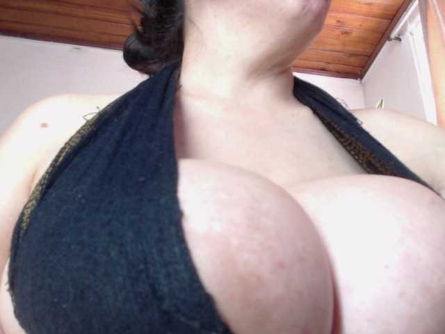 sandyxnaughty est une amatrice française en vidéo live sur BongaCams. Voici les charactéristiques d'amatrice française de sandyxnaughty : Latino/Hispanic,Brunette,Hairy,
