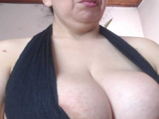 sandyxnaughty live cam preview