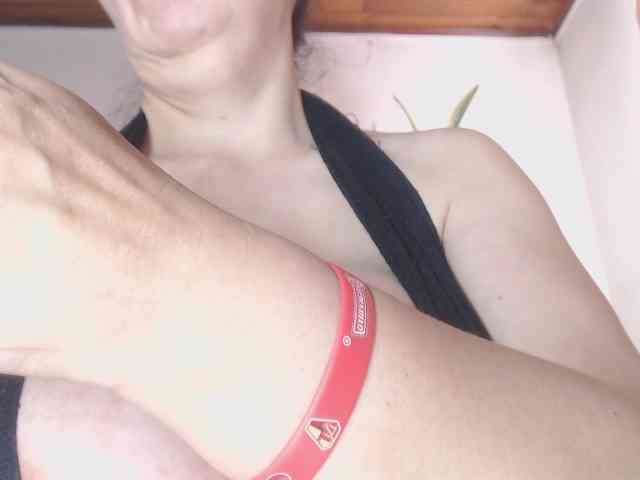 sandyxnaughty's webcam live show