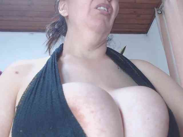 Modèle: sandyxnaughty
