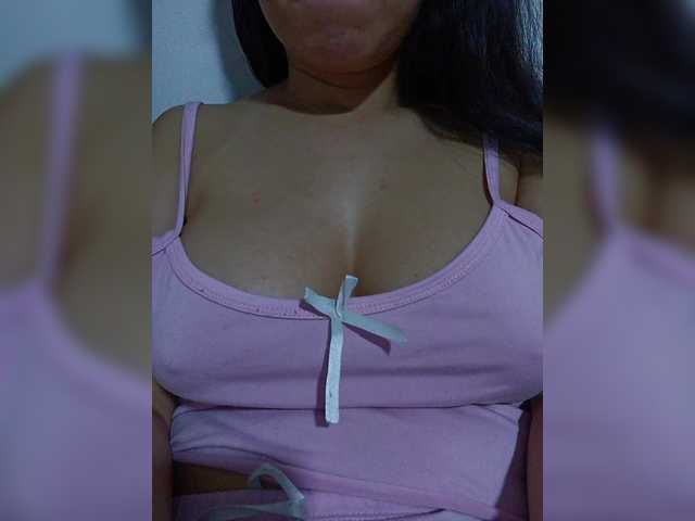 Dolceskin2 live cam on BongaCams