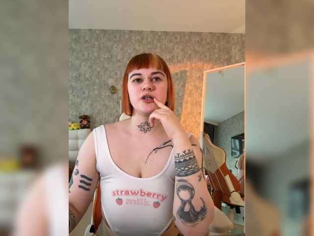 LolyMolly live cam preview