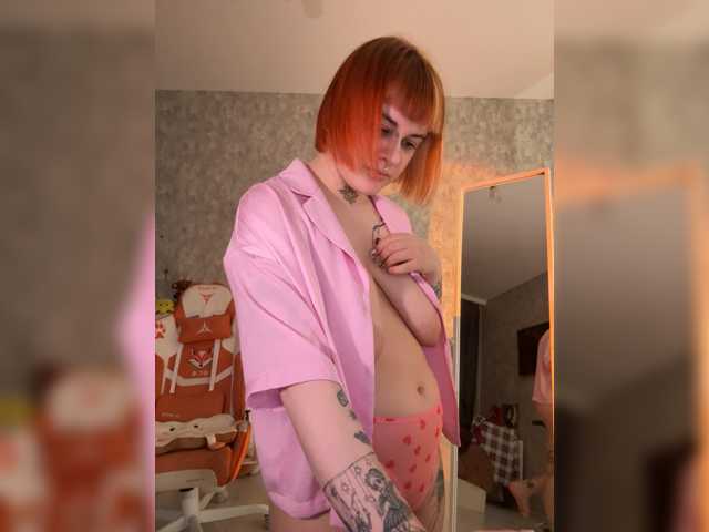 LolyMolly live cam preview
