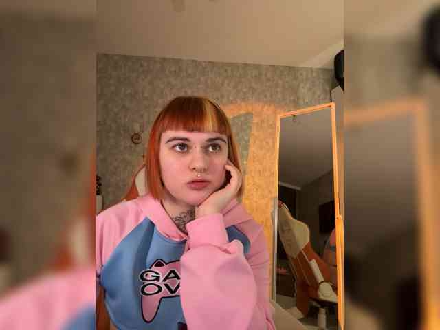 LolyMolly webcam
