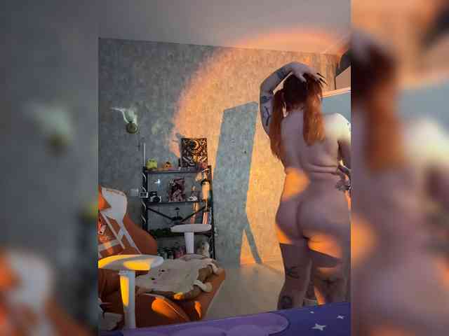 LolyMolly webcam