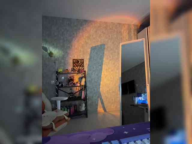 LolyMolly webcam