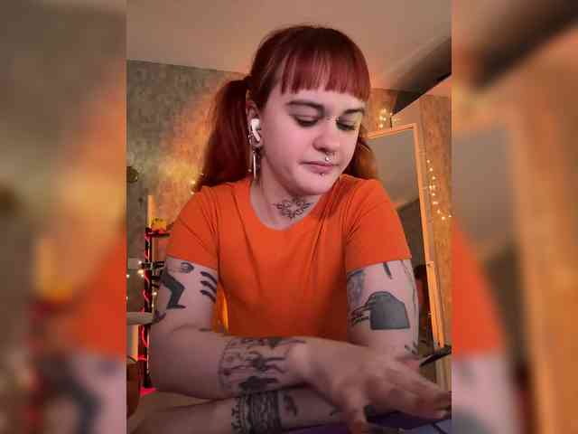 LolyMolly webcam