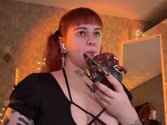 LolyMolly webcam