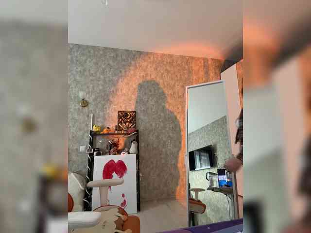 LolyMolly webcam