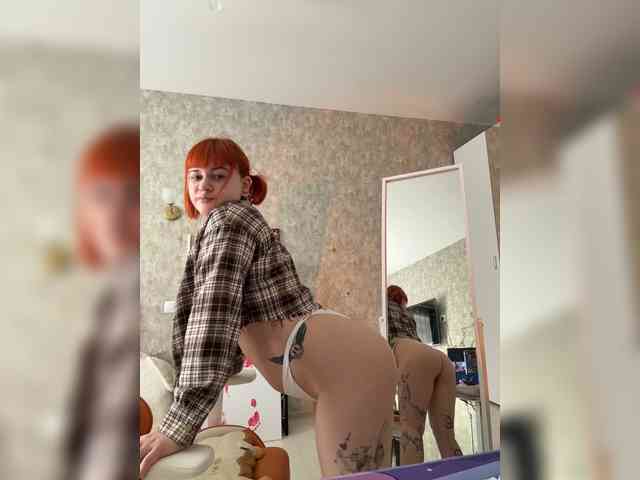 LolyMolly webcam