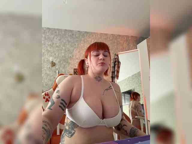 LolyMolly webcam