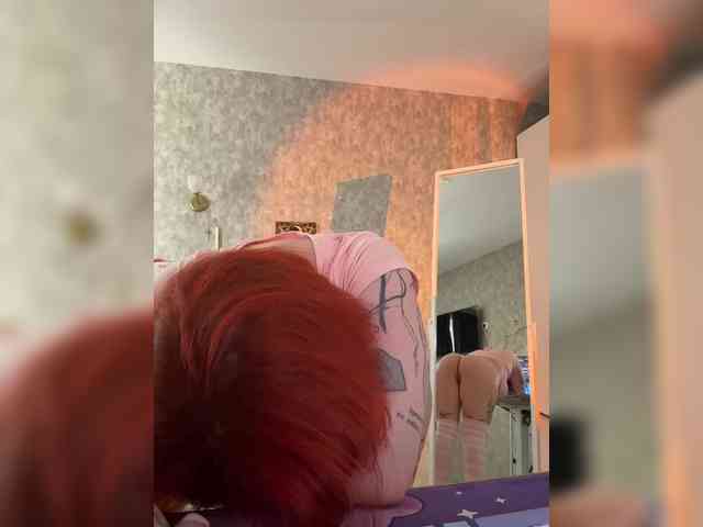 LolyMolly webcam