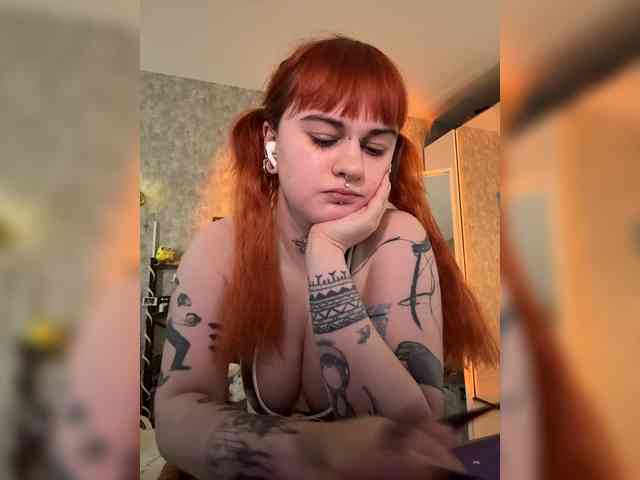 LolyMolly webcam
