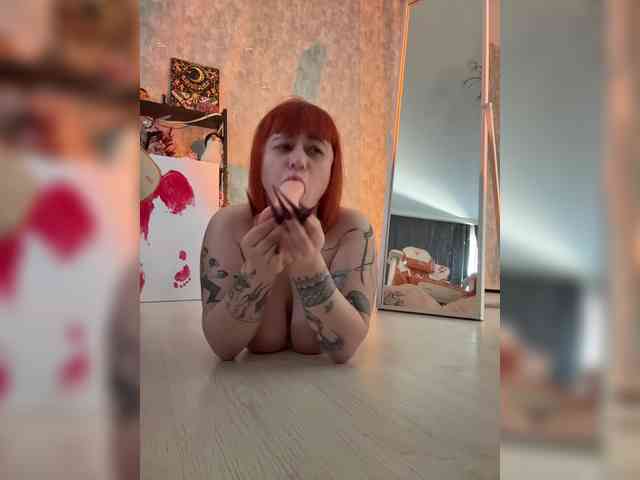 LolyMolly webcam