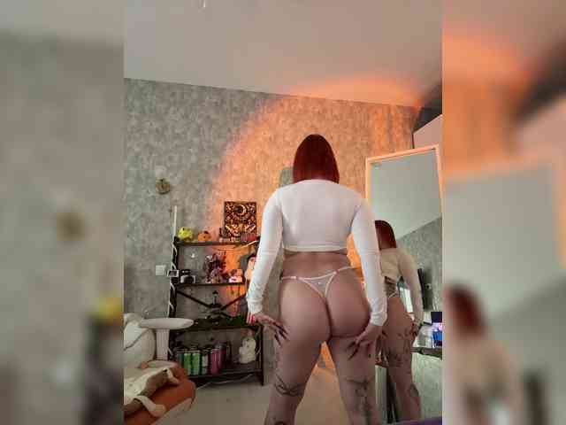 LolyMolly webcam