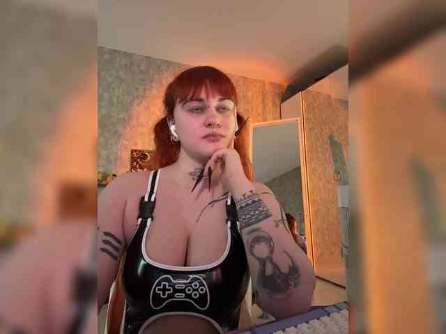 LolyMolly webcam