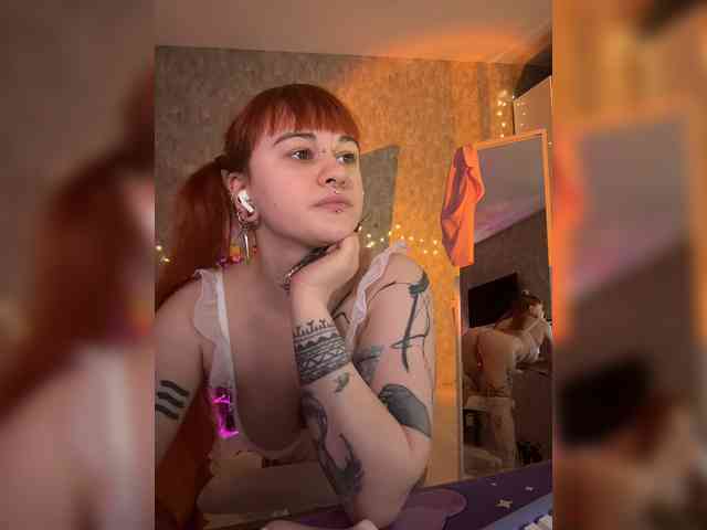 LolyMolly webcam