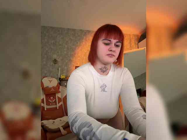 LolyMolly webcam