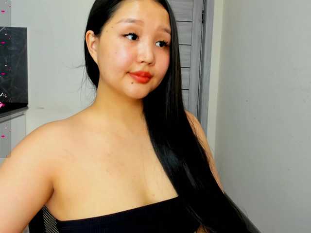Yumikaa live cam on BongaCams