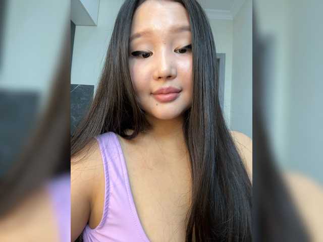 Yumikaa live cam on BongaCams