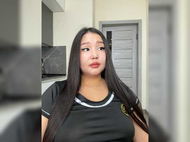 Yumikaa live cam on BongaCams