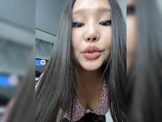 Yumikaa live cam