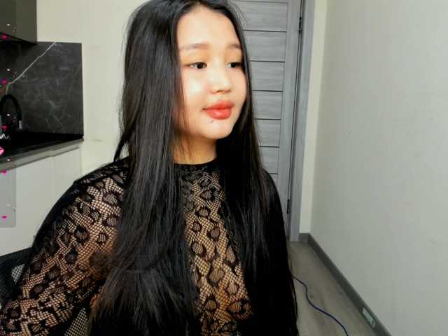Yumikaa live cam on BongaCams