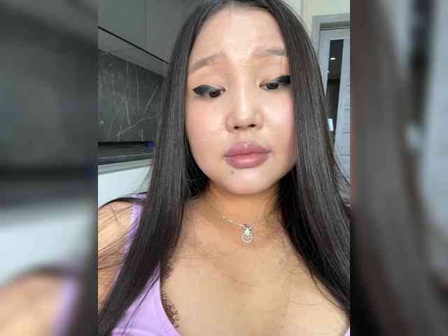 Yumikaa webcam