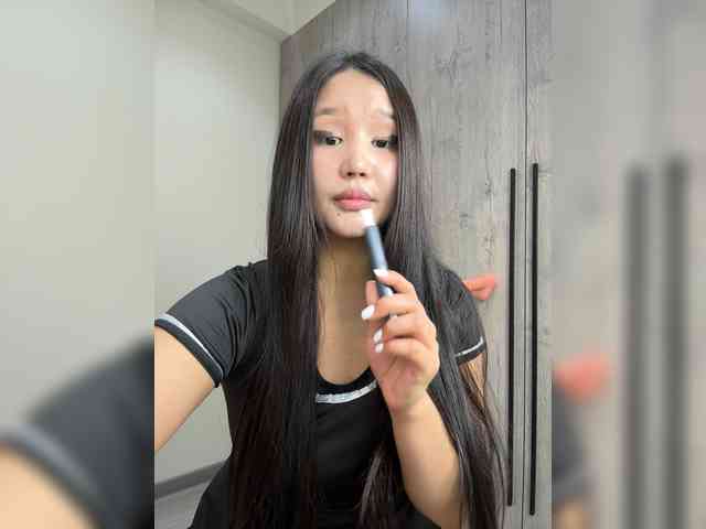 Yumikaa webcam