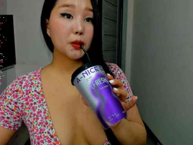 Yumikaa webcam