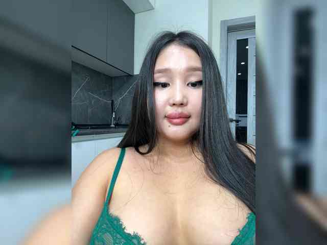 Yumikaa webcam