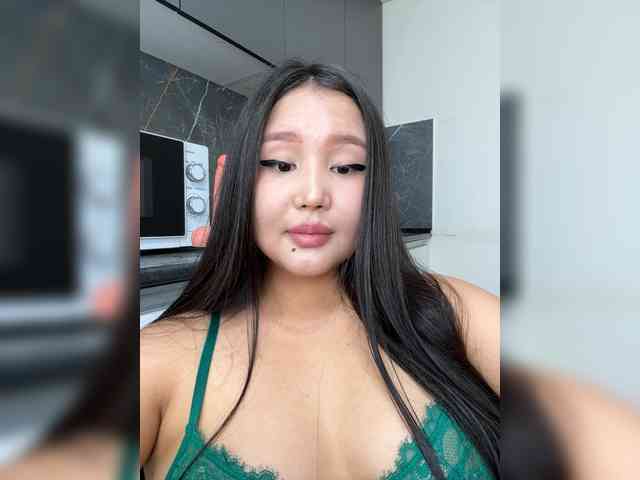 Yumikaa webcam