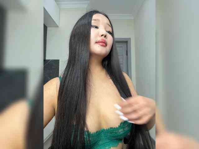 Yumikaa webcam